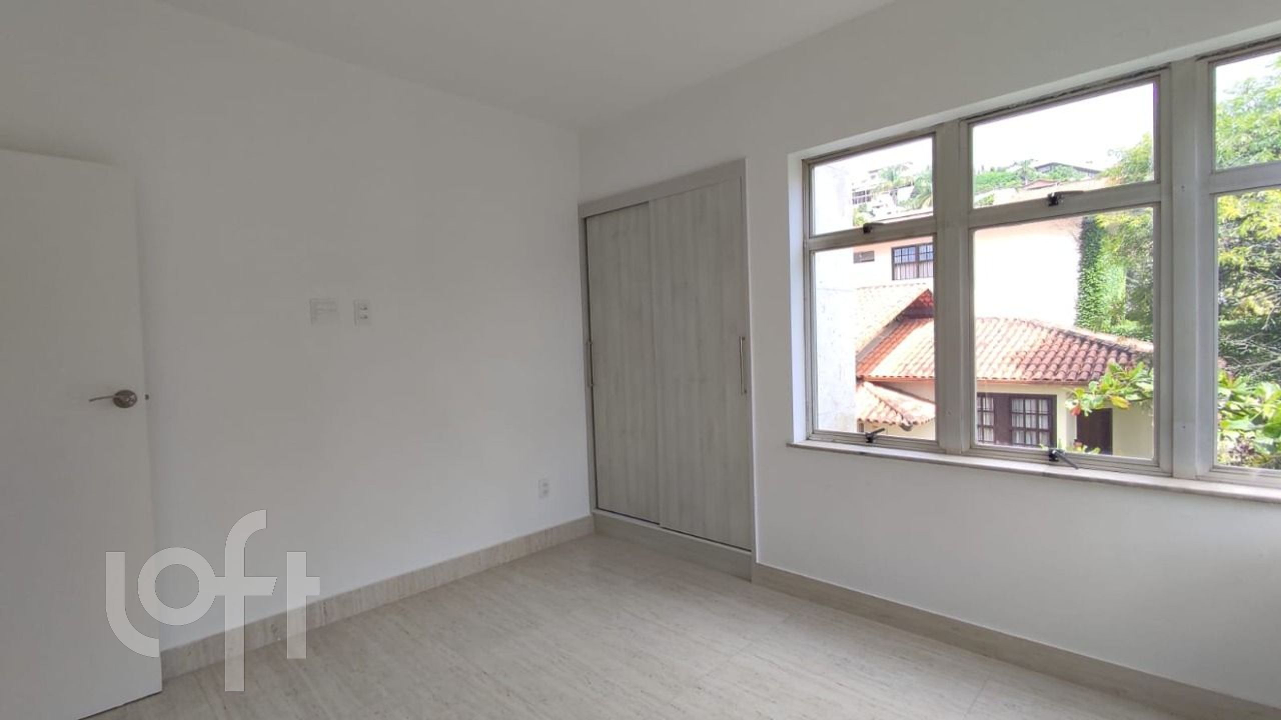 Apartamento à venda com 4 quartos, 170m² - Foto 6