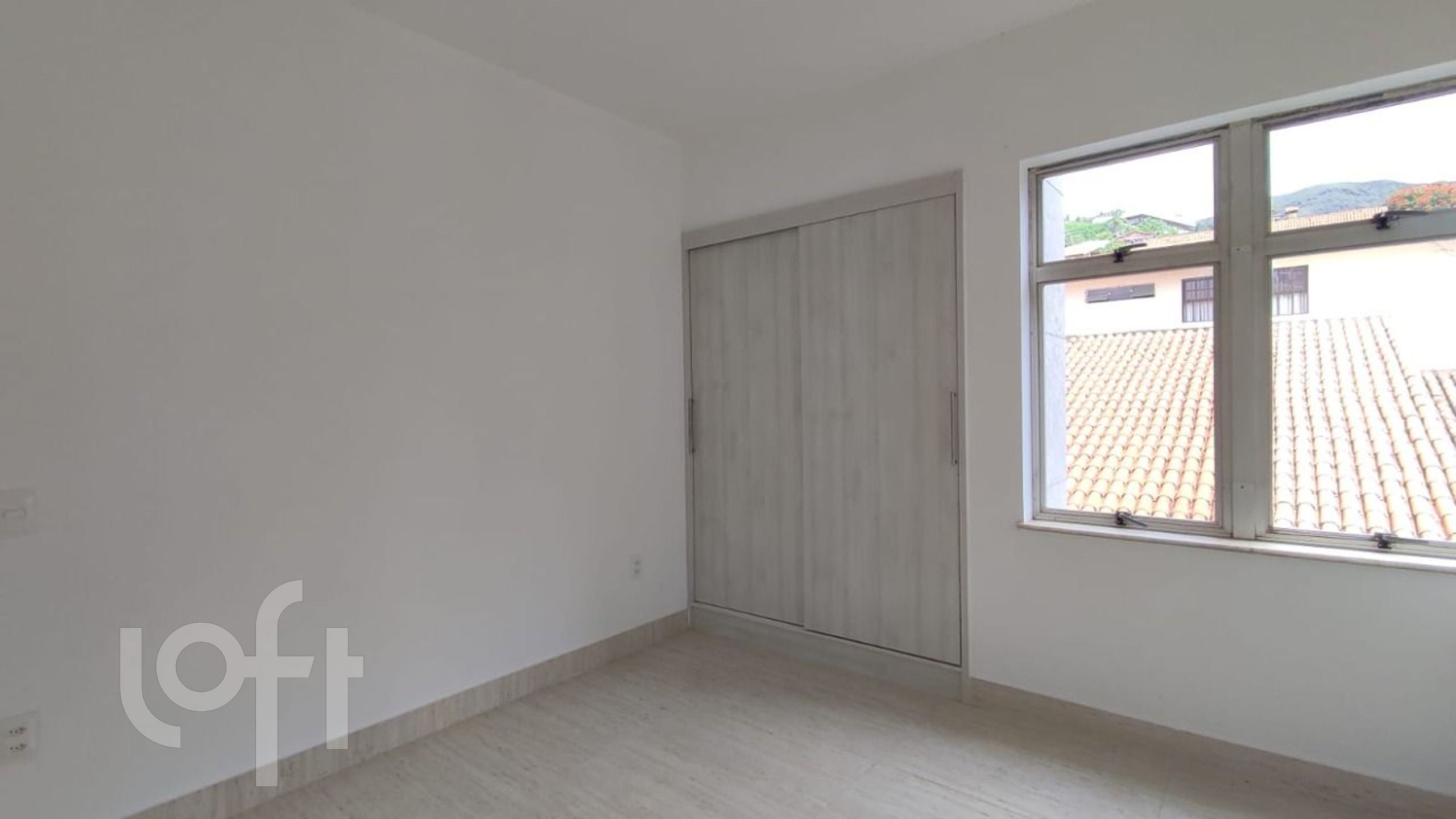 Apartamento à venda com 4 quartos, 170m² - Foto 9