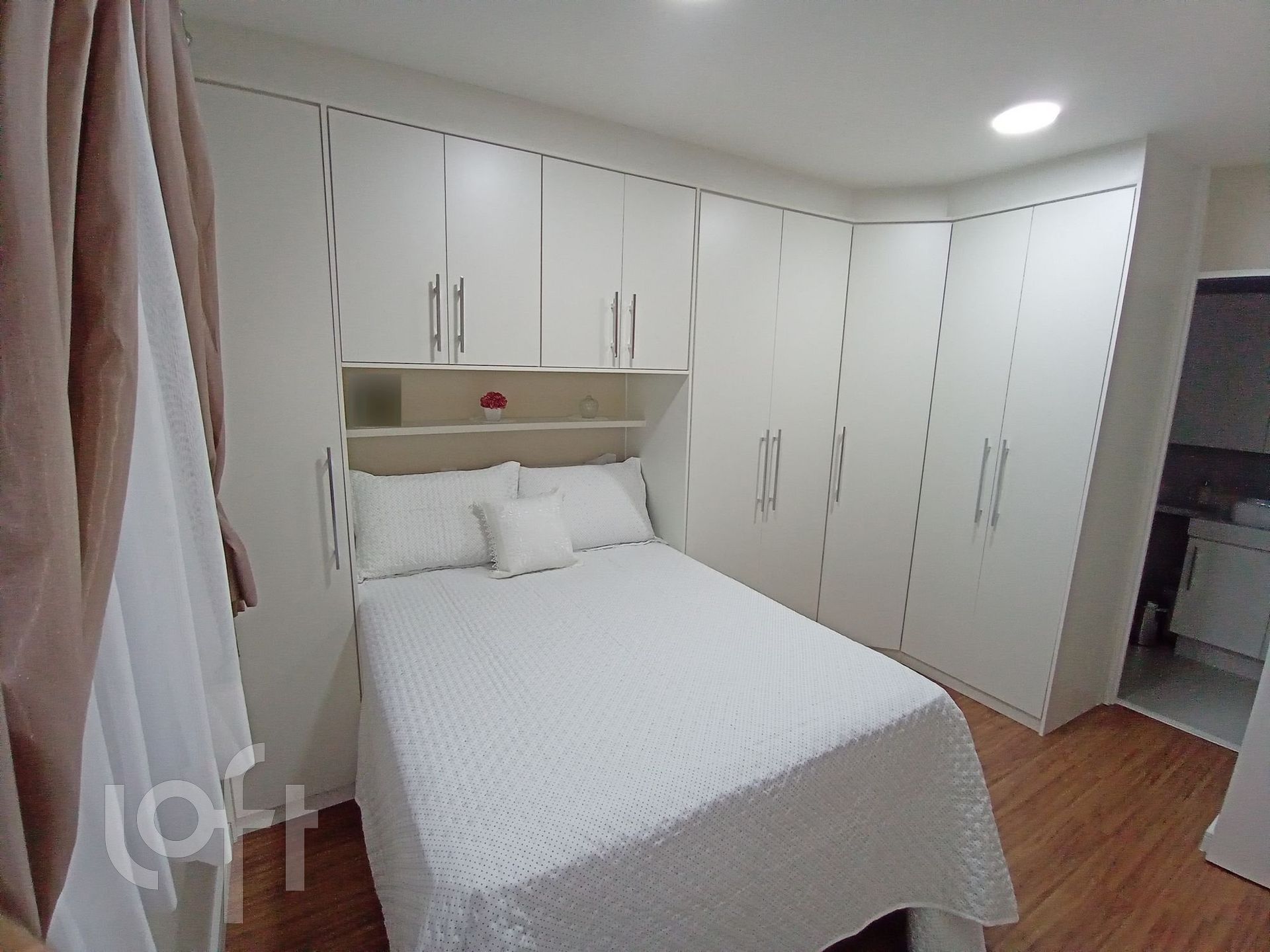 Apartamento à venda com 1 quarto, 35m² - Foto 2