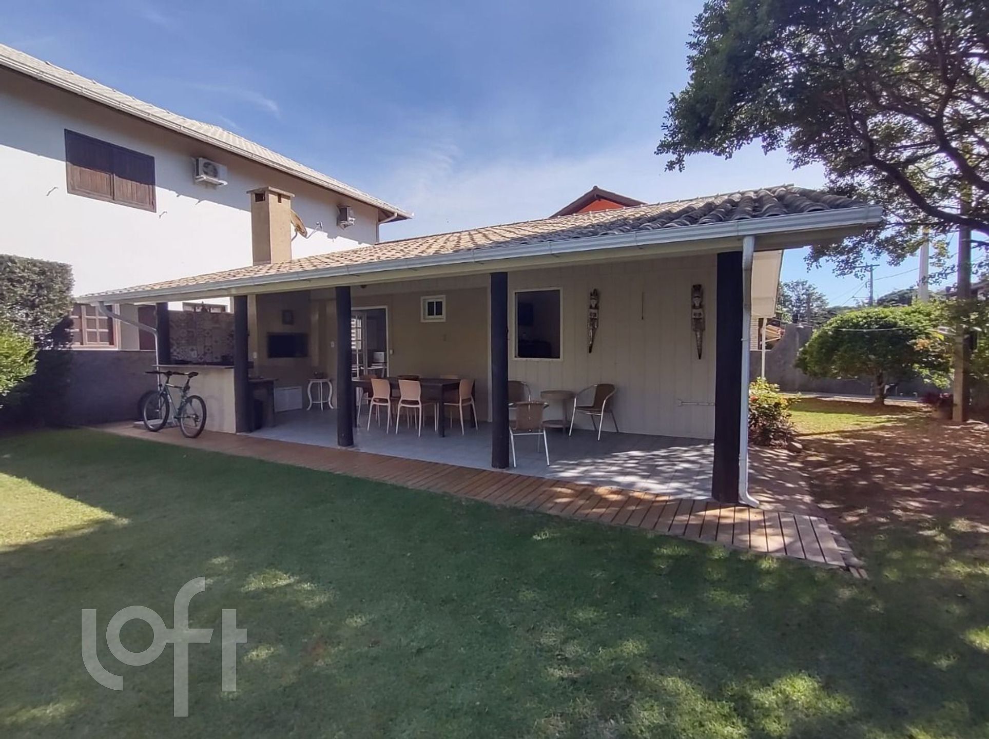 Casa à venda em Pinheira com 120 m², 4 quartos, 1 suíte, 4 vagas