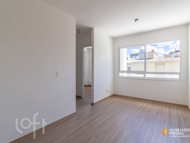 Apartamento com 56m², 2 dormitórios, 1 suíte, 1 vaga, Cristo Redentor em Porto Alegre