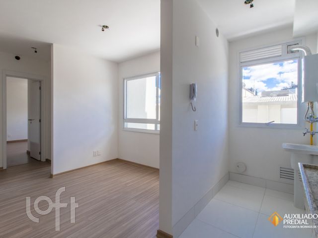 Apartamento com 56m², 2 dormitórios, 1 suíte, 1 vaga, Cristo Redentor em Porto Alegre