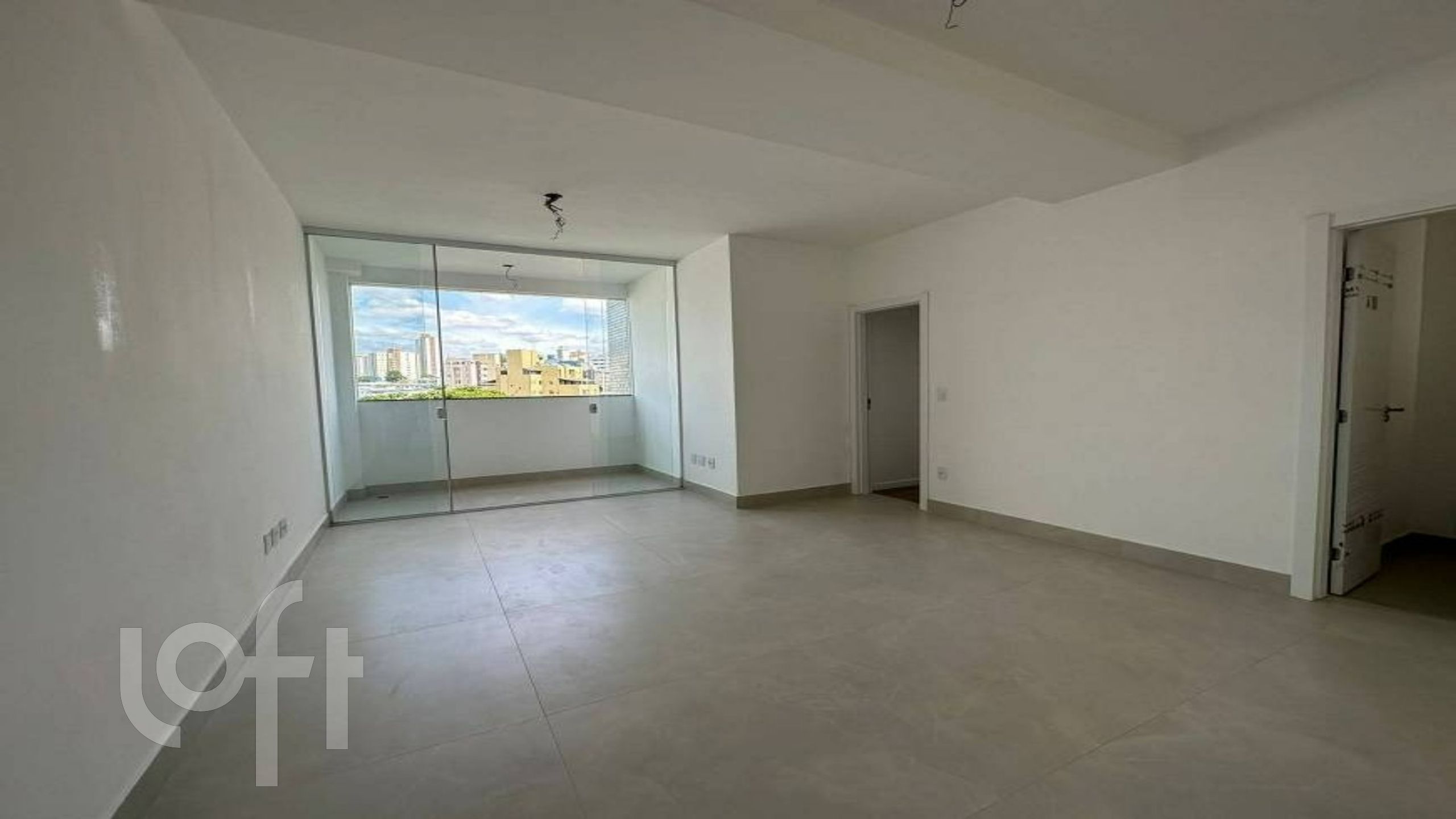 Apartamento à venda com 3 quartos, 86m² - Foto 1