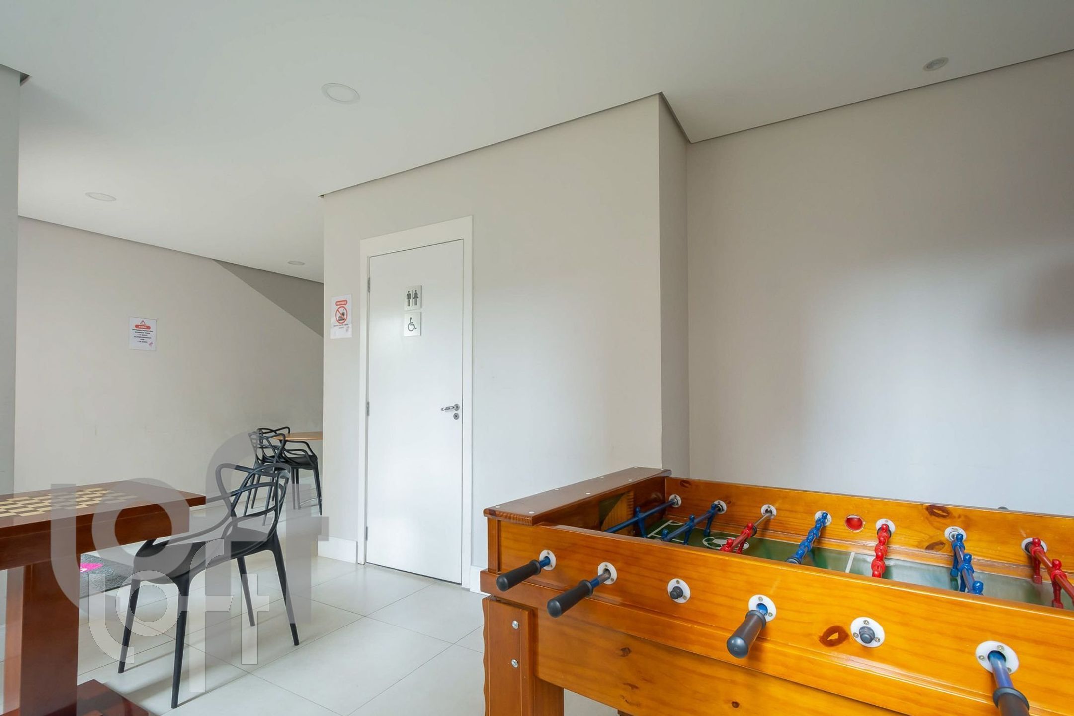 Apartamento à venda com 2 quartos, 42m² - Foto 20