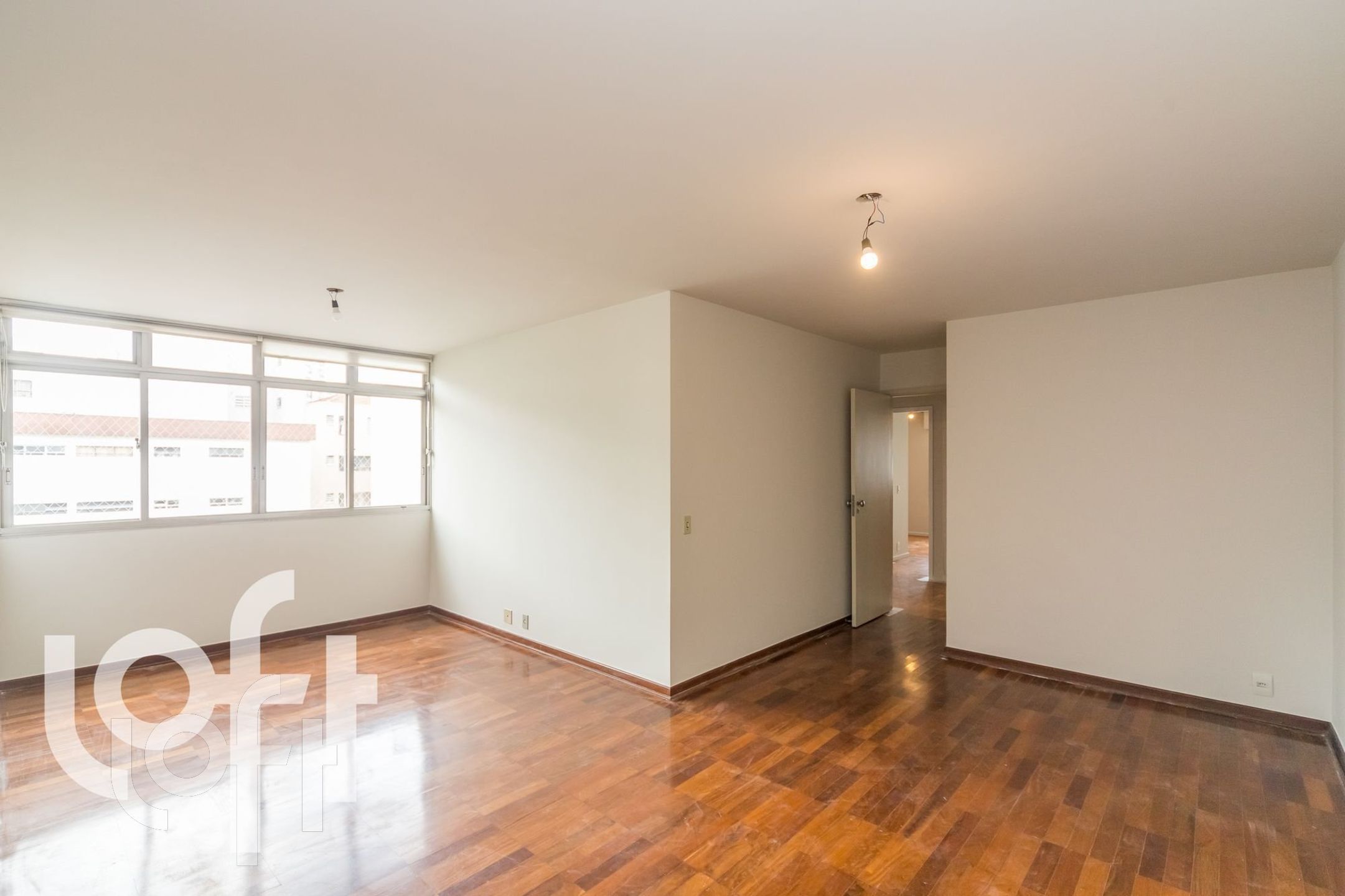 Apartamento à venda com 3 quartos, 115m² - Foto 1