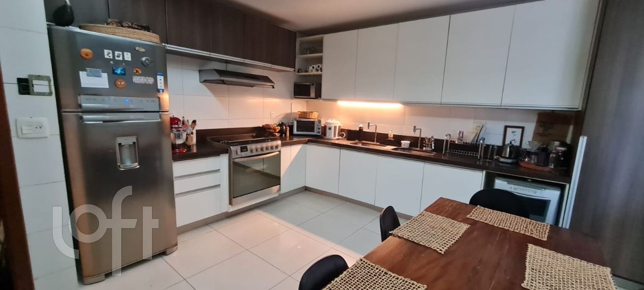 Casa à venda com 4 quartos, 420m² - Foto 17