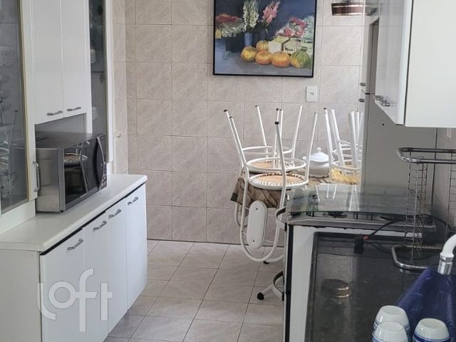 Apartamento com 129m², 3 dormitórios, 1 suíte, 1 vaga, Petrópolis em Porto Alegre