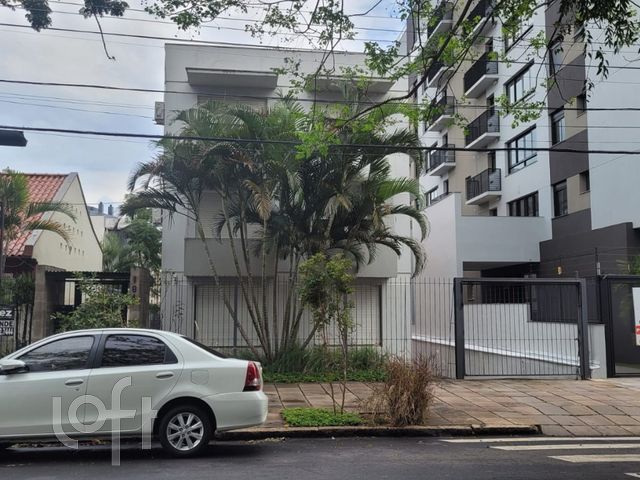 Apartamento com 129m², 3 dormitórios, 1 suíte, 1 vaga, Petrópolis em Porto Alegre