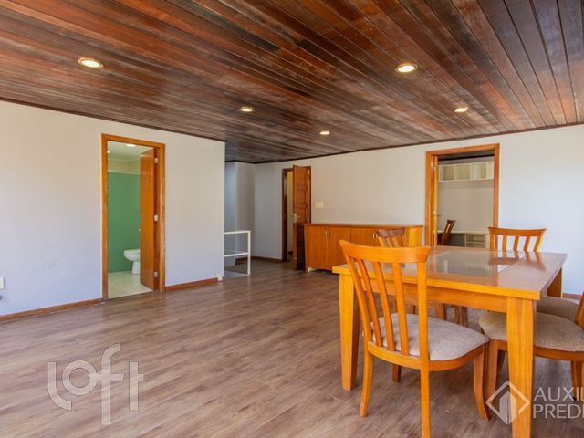 Apartamento com 122m², 3 dormitórios, 1 suíte, 1 vaga, Bela Vista em Porto Alegre