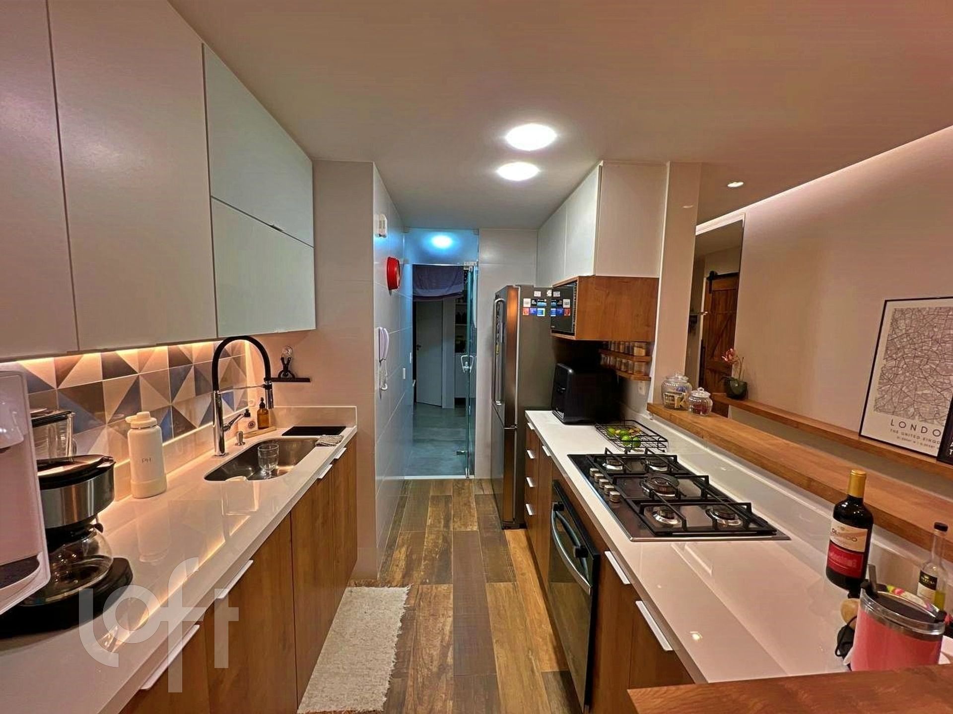 Apartamento à venda com 2 quartos, 100m² - Foto 33