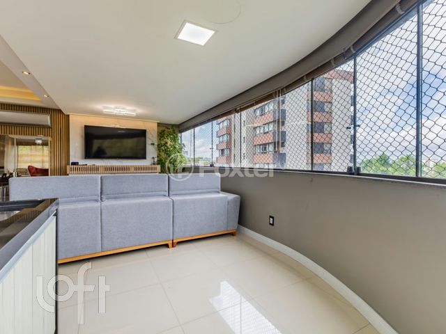 Apartamento com 111m², 3 dormitórios, 1 suíte, 2 vagas, Boa Vista em Porto Alegre