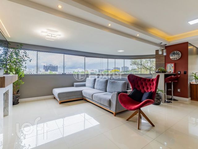 Apartamento com 111m², 3 dormitórios, 1 suíte, 2 vagas, Boa Vista em Porto Alegre