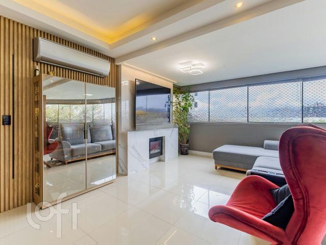 Apartamento com 111m², 3 dormitórios, 1 suíte, 2 vagas, Boa Vista em Porto Alegre