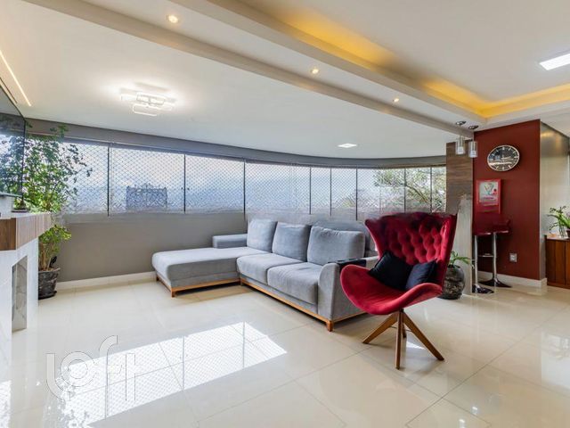 Apartamento com 111m², 3 dormitórios, 1 suíte, 2 vagas, Boa Vista em Porto Alegre