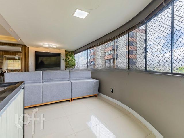 Apartamento com 111m², 3 dormitórios, 1 suíte, 2 vagas, Boa Vista em Porto Alegre