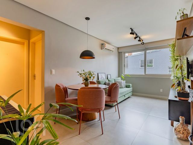 Apartamento com 68m², 2 dormitórios, 1 vaga, Higienópolis em Porto Alegre