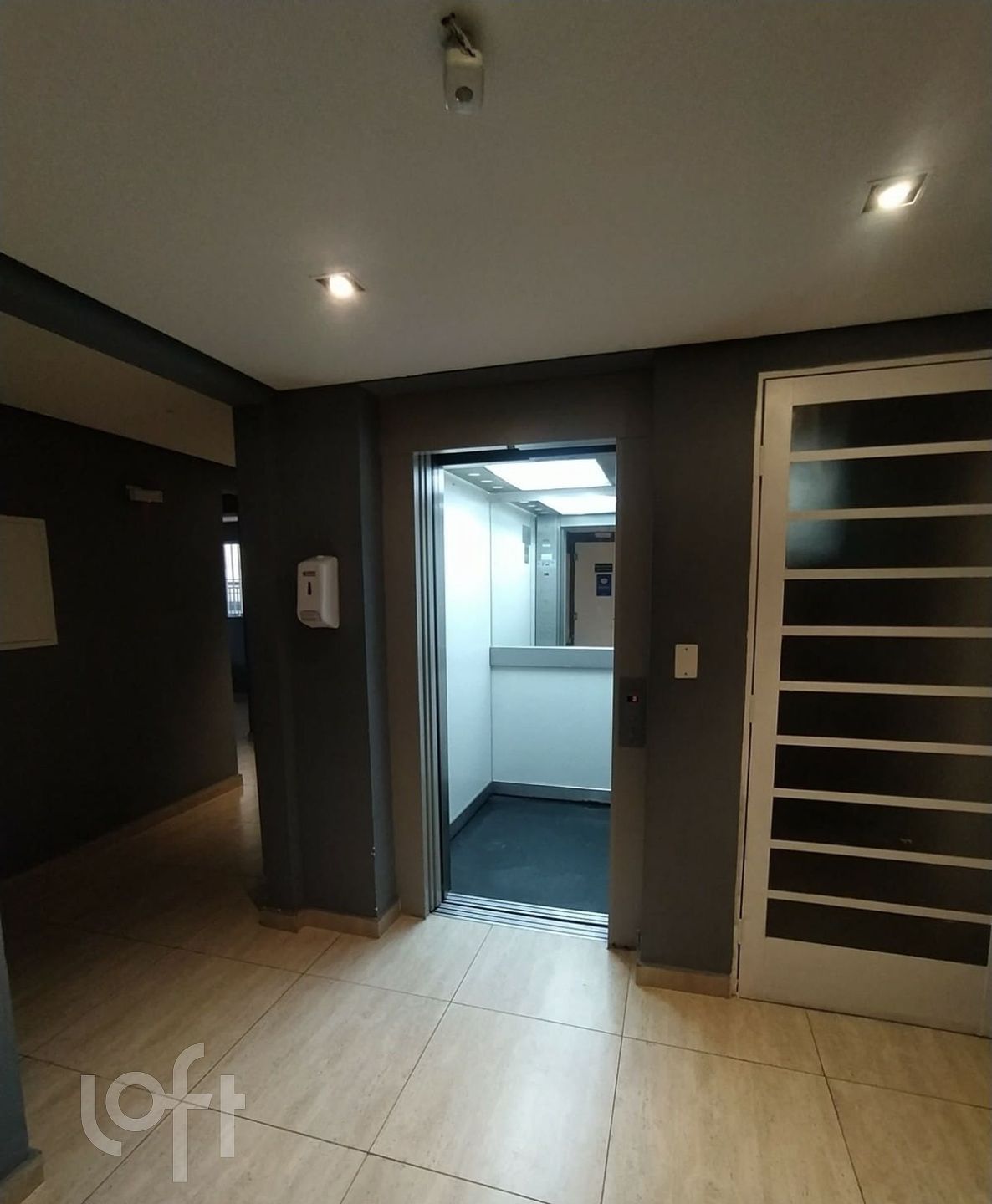 Apartamento à venda com 2 quartos, 53m² - Foto 14