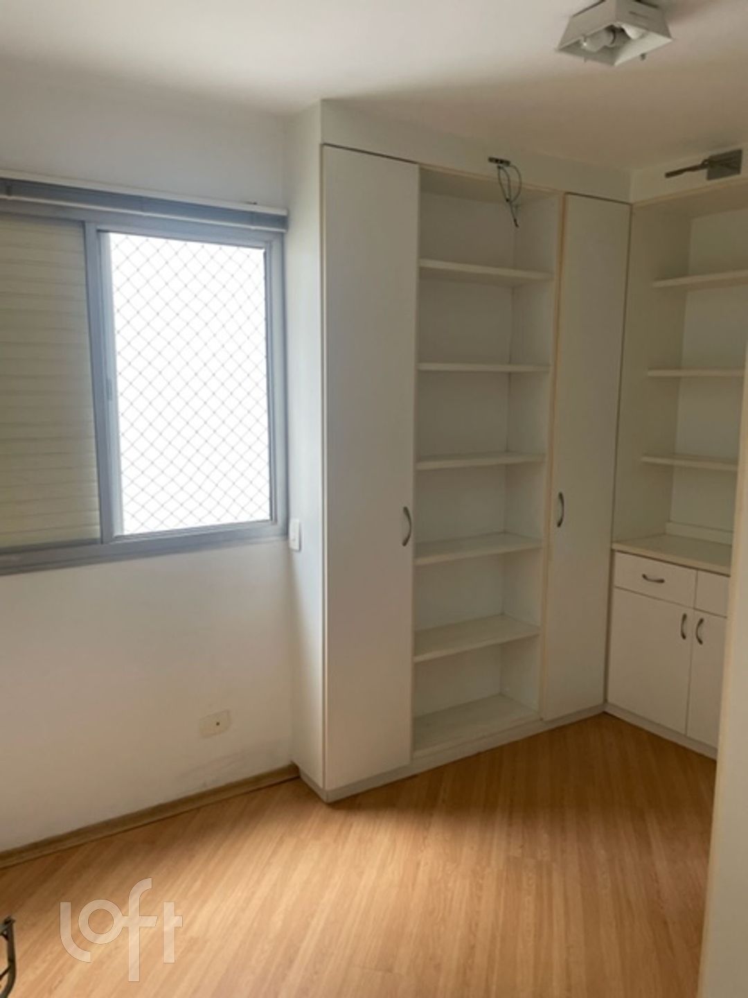 Apartamento à venda com 3 quartos, 203m² - Foto 4