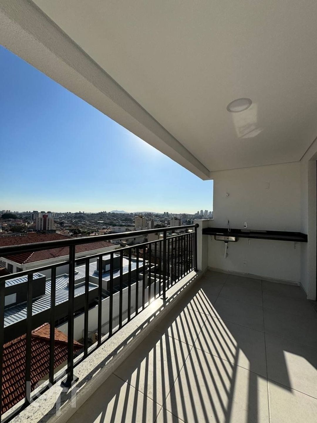 Apartamento à venda com 3 quartos, 83m² - Foto 2