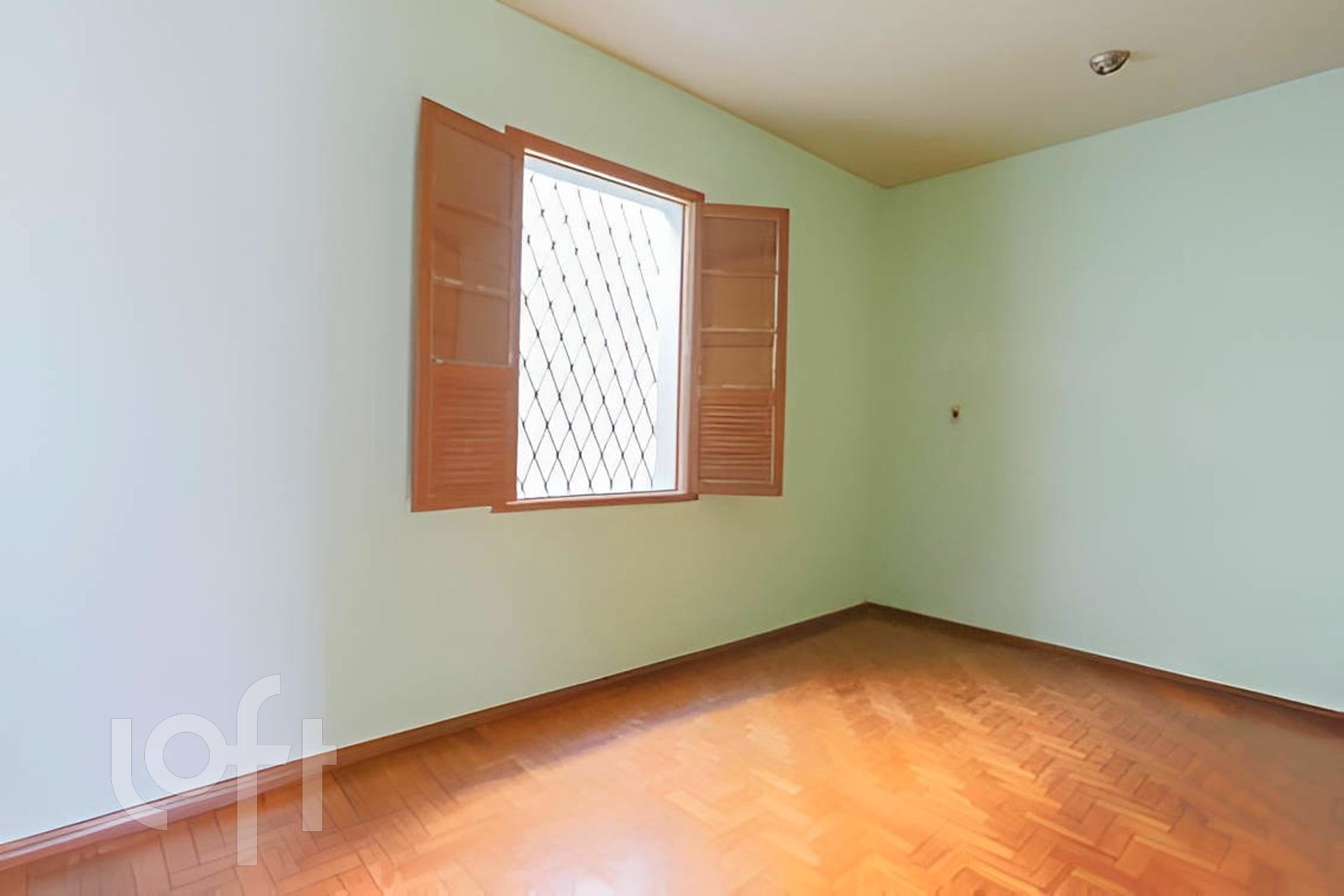 Casa à venda com 5 quartos, 200m² - Foto 3