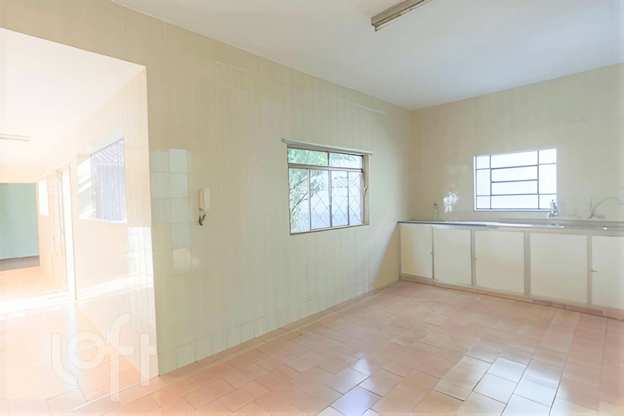 Casa à venda com 5 quartos, 200m² - Foto 6