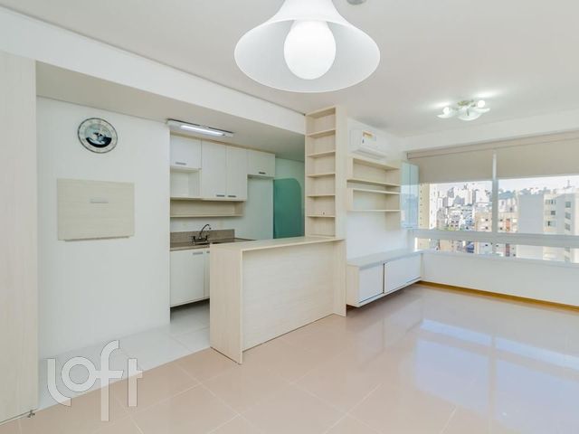 Apartamento com 65m², 2 dormitórios, 1 suíte, 1 vaga, Cidade Baixa em Porto Alegre