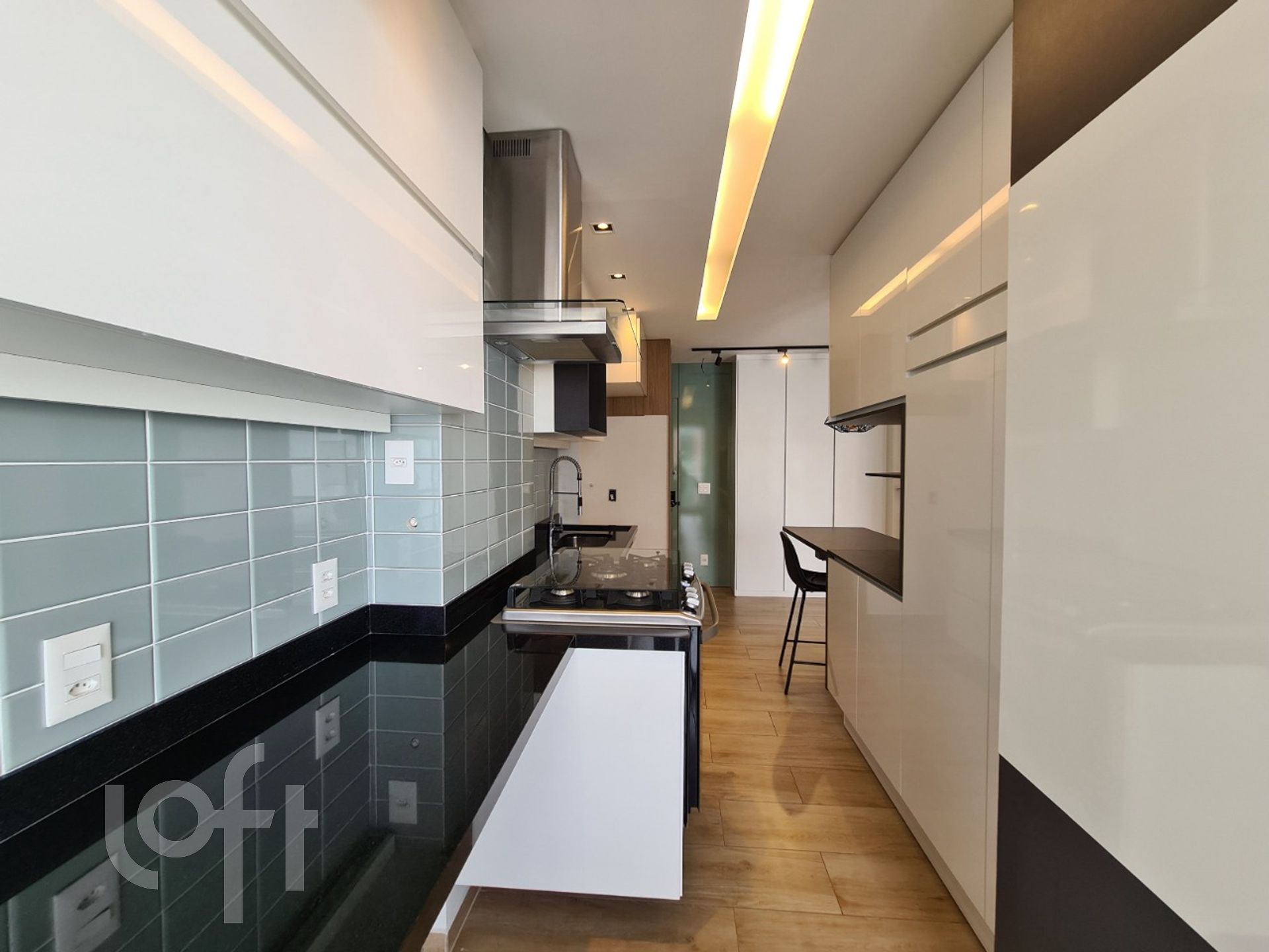 Apartamento à venda com 2 quartos, 80m² - Foto 9