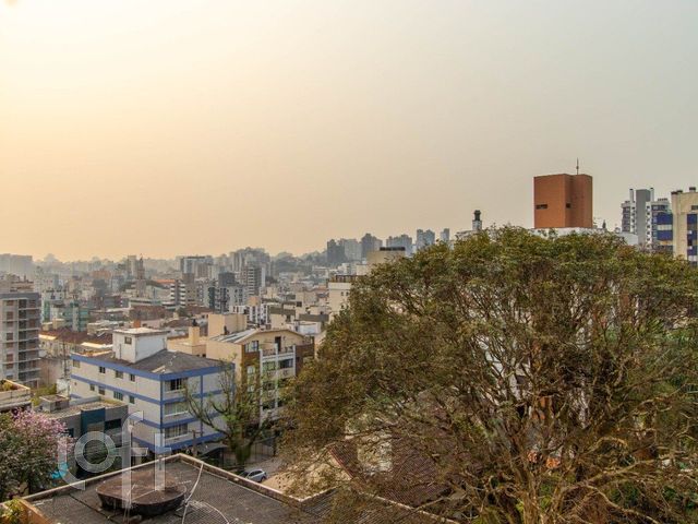 Apartamento com 75m², 2 dormitórios, 1 suíte, 1 vaga, Petrópolis em Porto Alegre