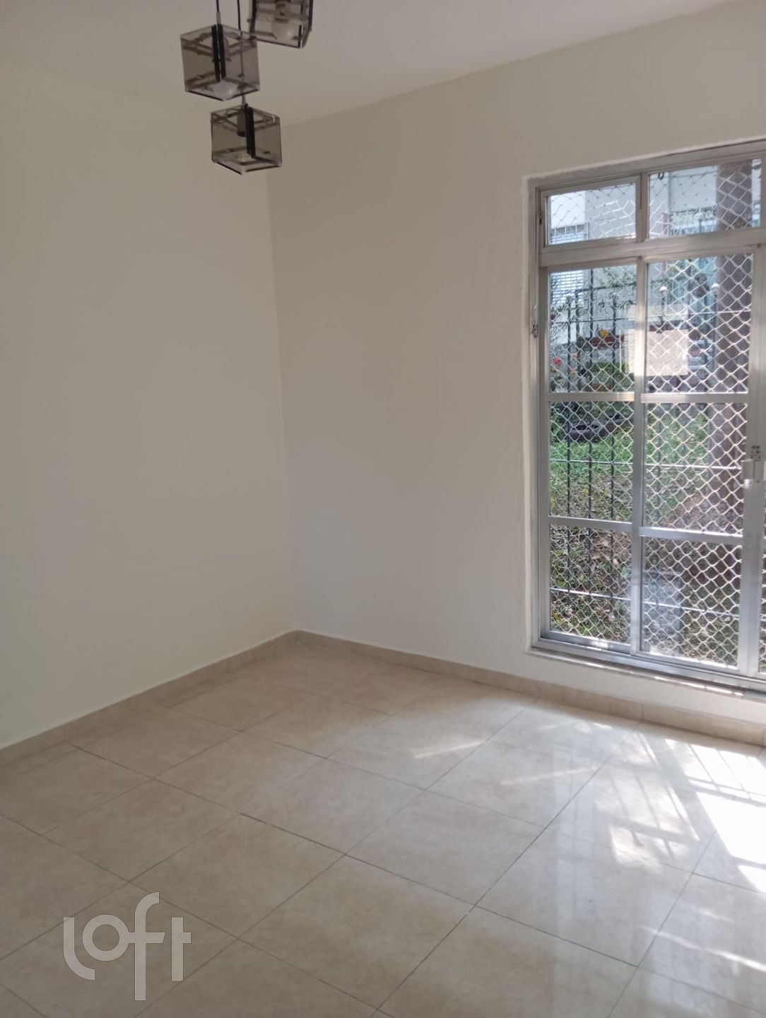 Apartamento à venda com 2 quartos, 69m² - Foto 1