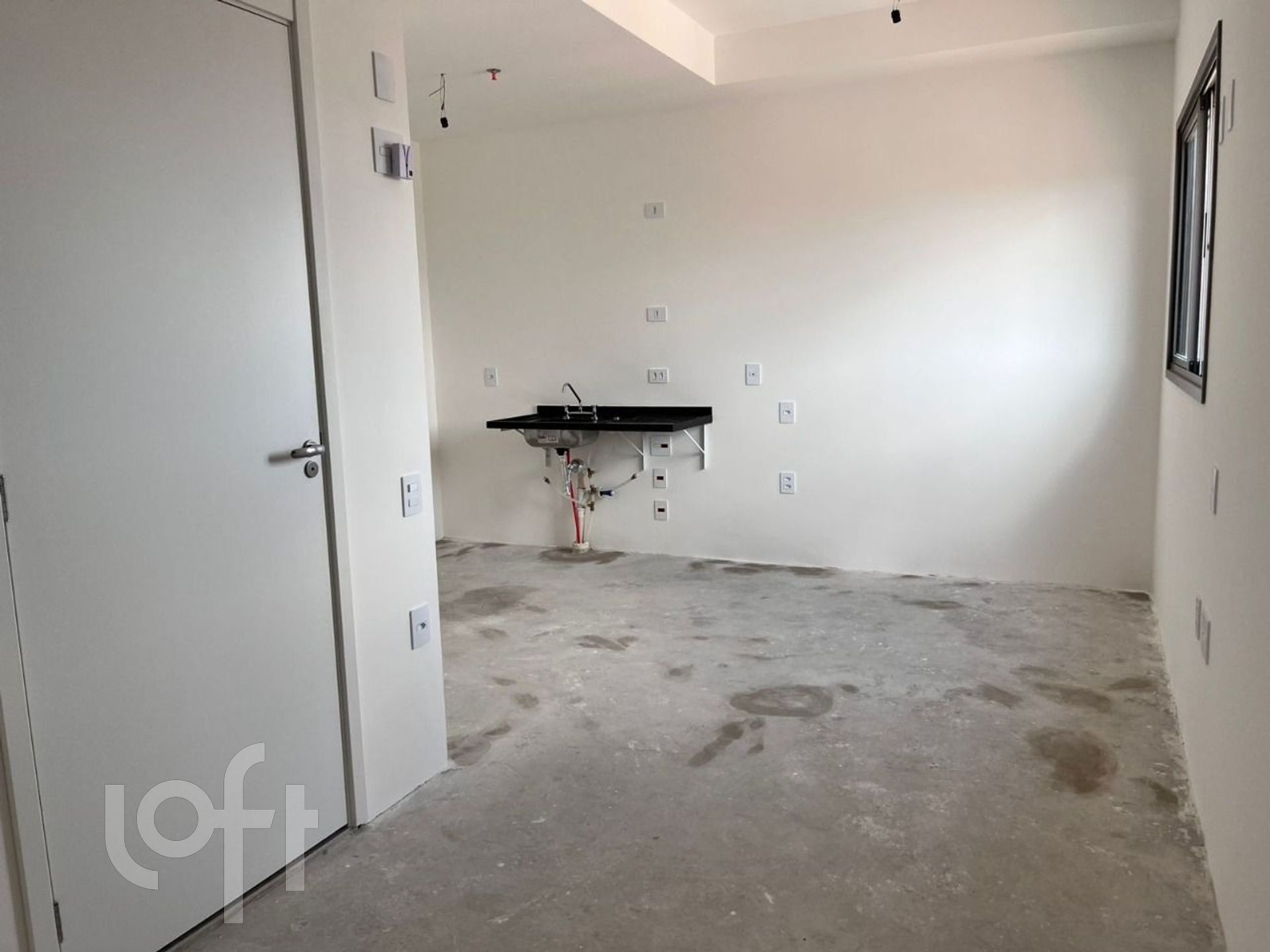 Apartamento à venda com 2 quartos, 30m² - Foto 4