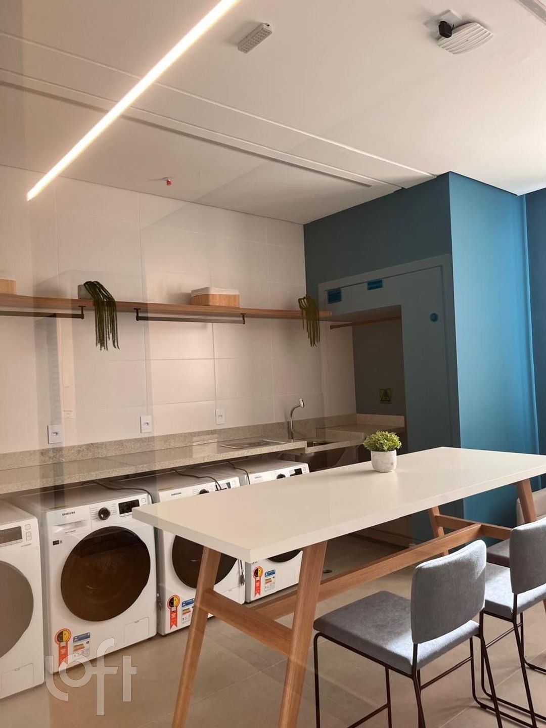 Apartamento à venda com 2 quartos, 30m² - Foto 17