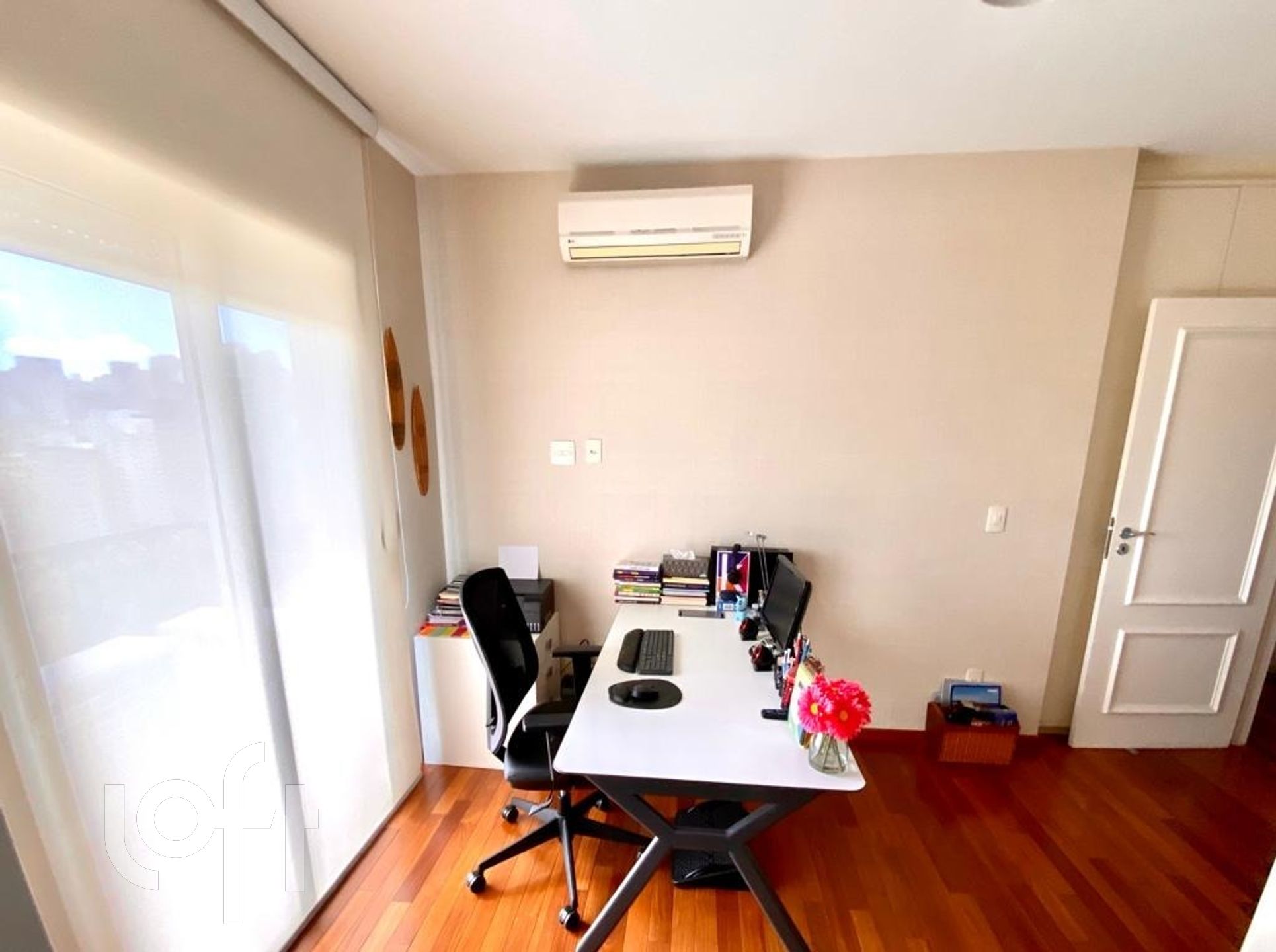 Apartamento à venda com 4 quartos, 230m² - Foto 10