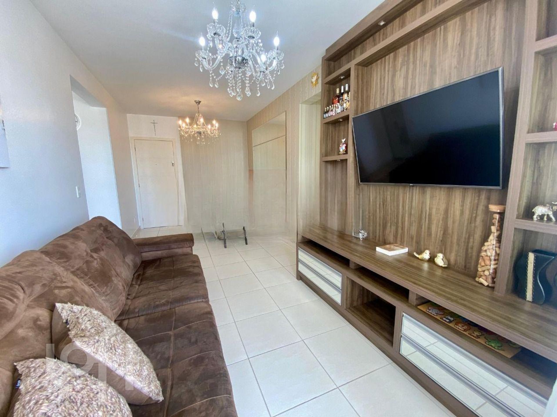 Apartamentos com 78m², 3 quartos, 1 suíte, 2 garagens, no bairro Areias em São José