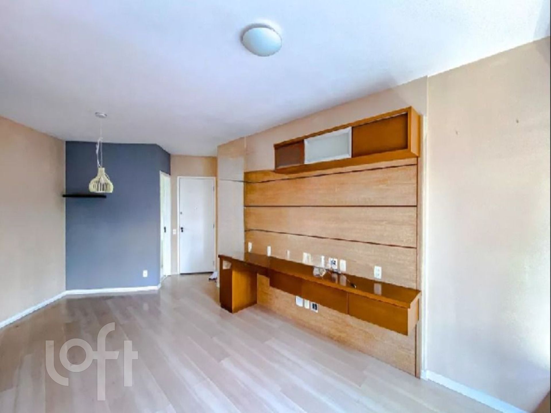 Apartamento à venda com 1 quarto, 42m² - Foto 2