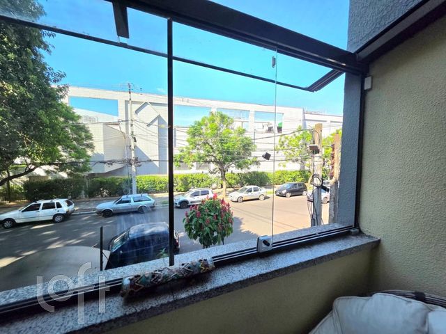 Apartamento com 78m², 2 dormitórios, 1 suíte, 1 vaga, Jardim Botânico em Porto Alegre