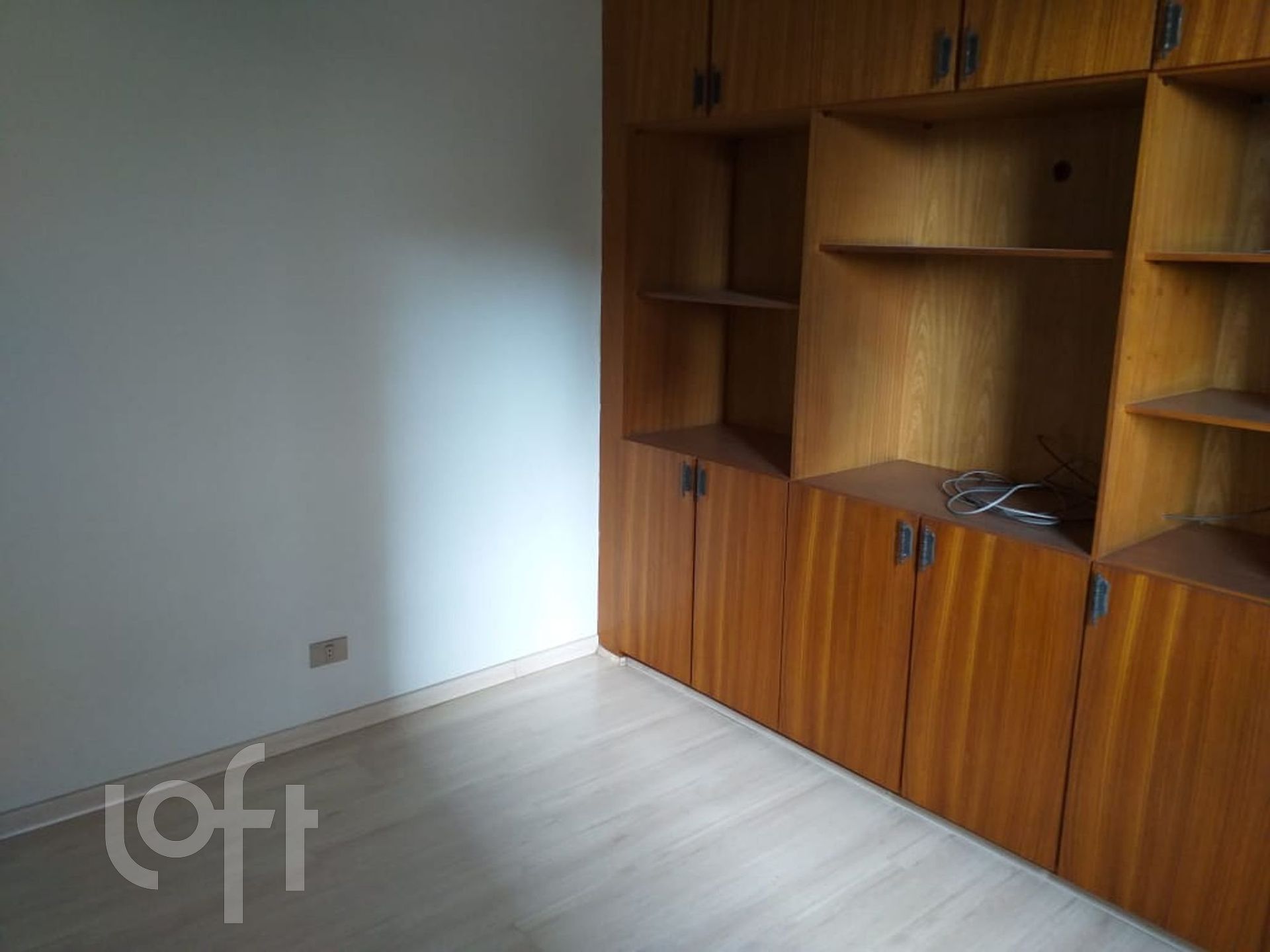 Apartamento à venda com 3 quartos, 142m² - Foto 2