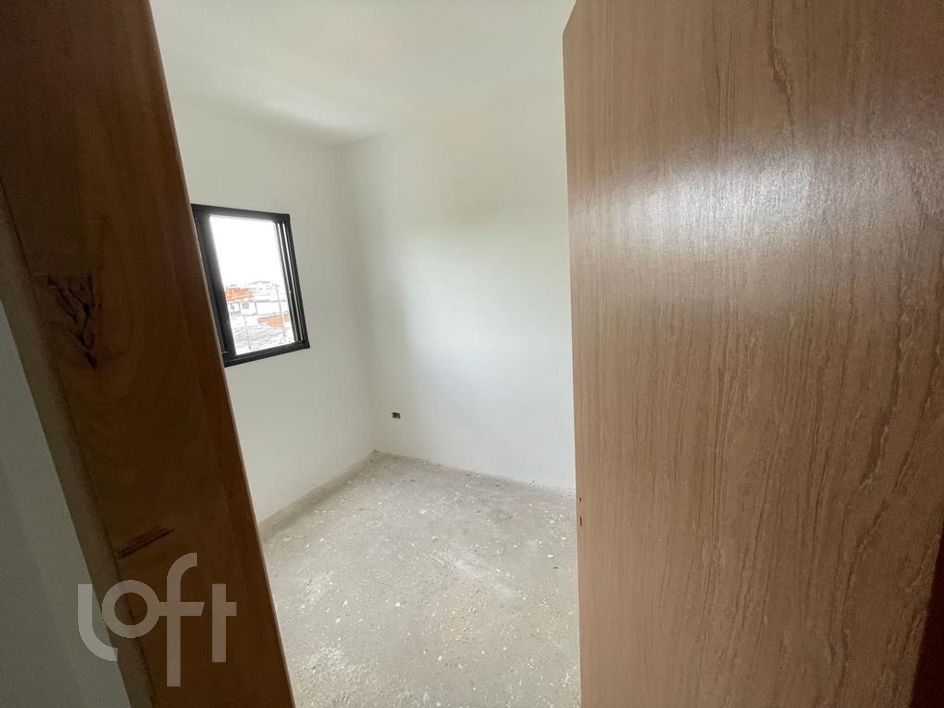 Apartamento à venda com 1 quarto, 32m² - Foto 2