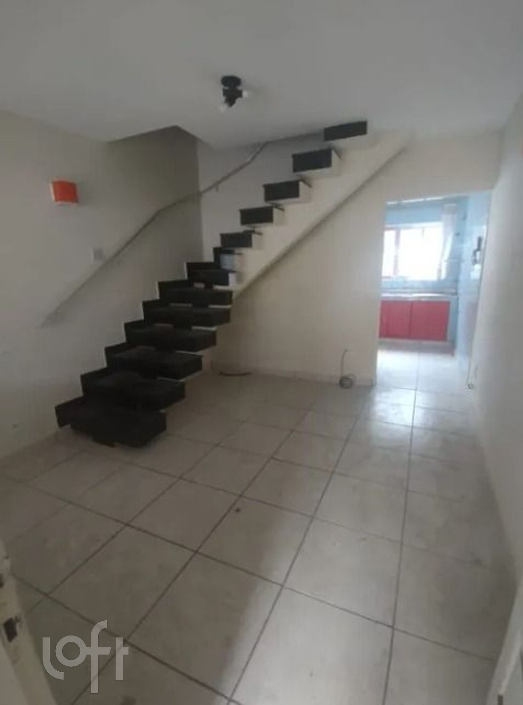 Casa à venda com 2 quartos, 101m² - Foto 2