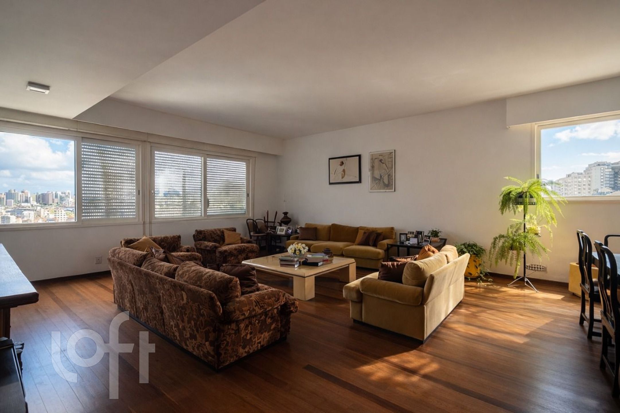 Apartamento com 226m², 4 dormitórios, 1 suíte, 1 vaga, Bom Fim em Porto Alegre