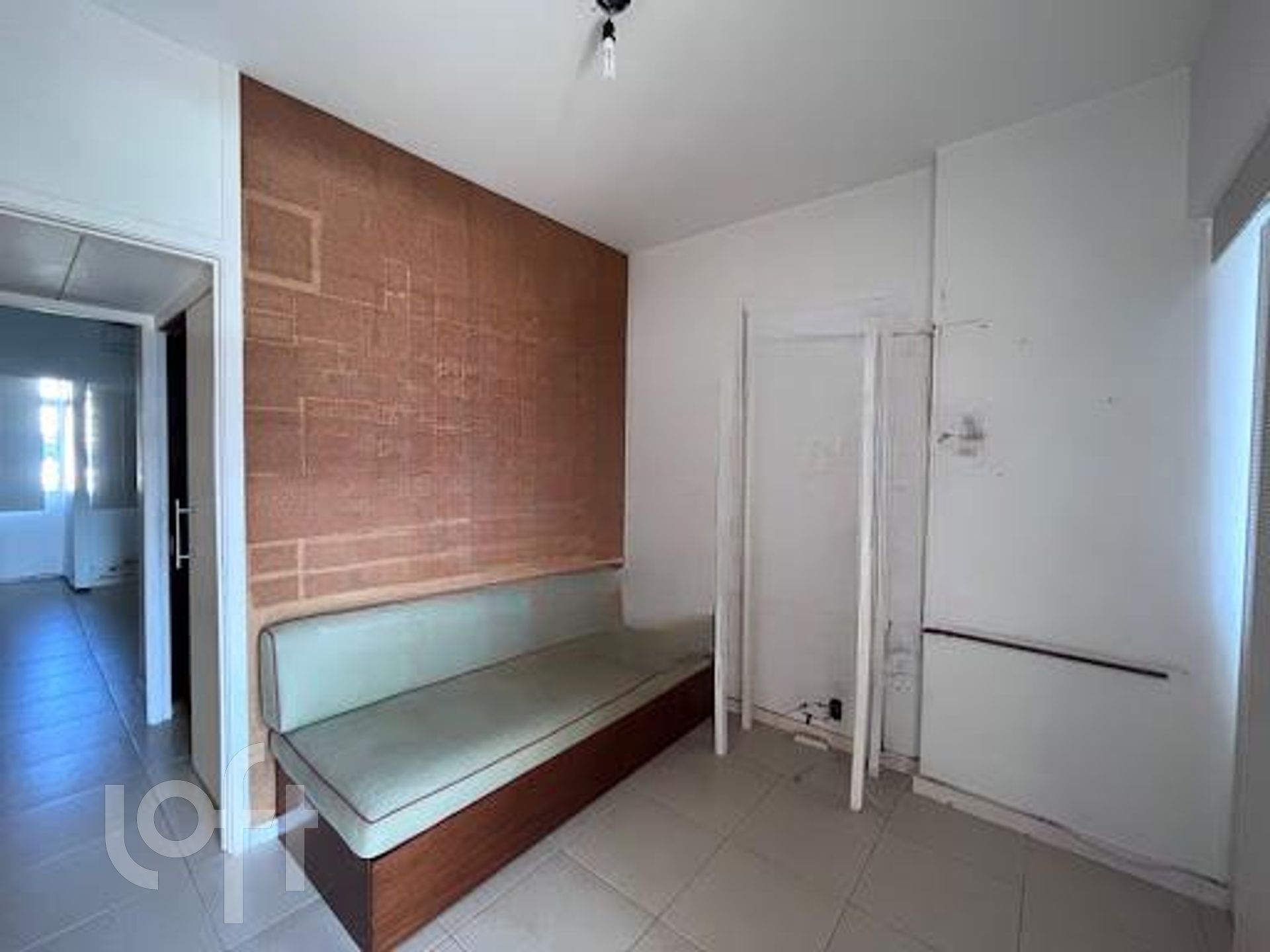 Apartamento à venda com 3 quartos, 160m² - Foto 9