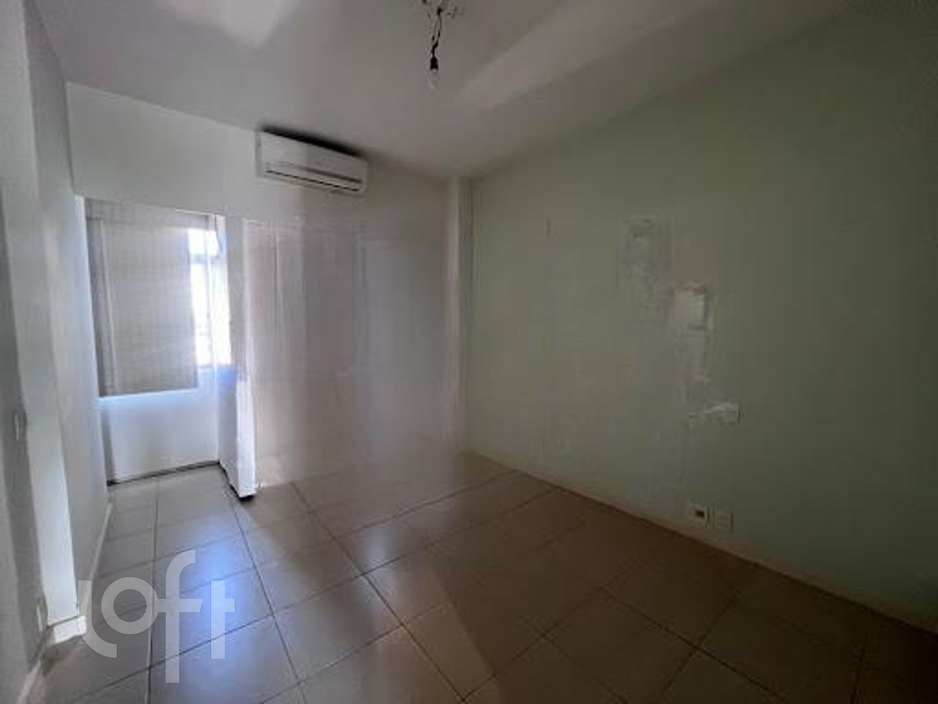 Apartamento à venda com 3 quartos, 160m² - Foto 12