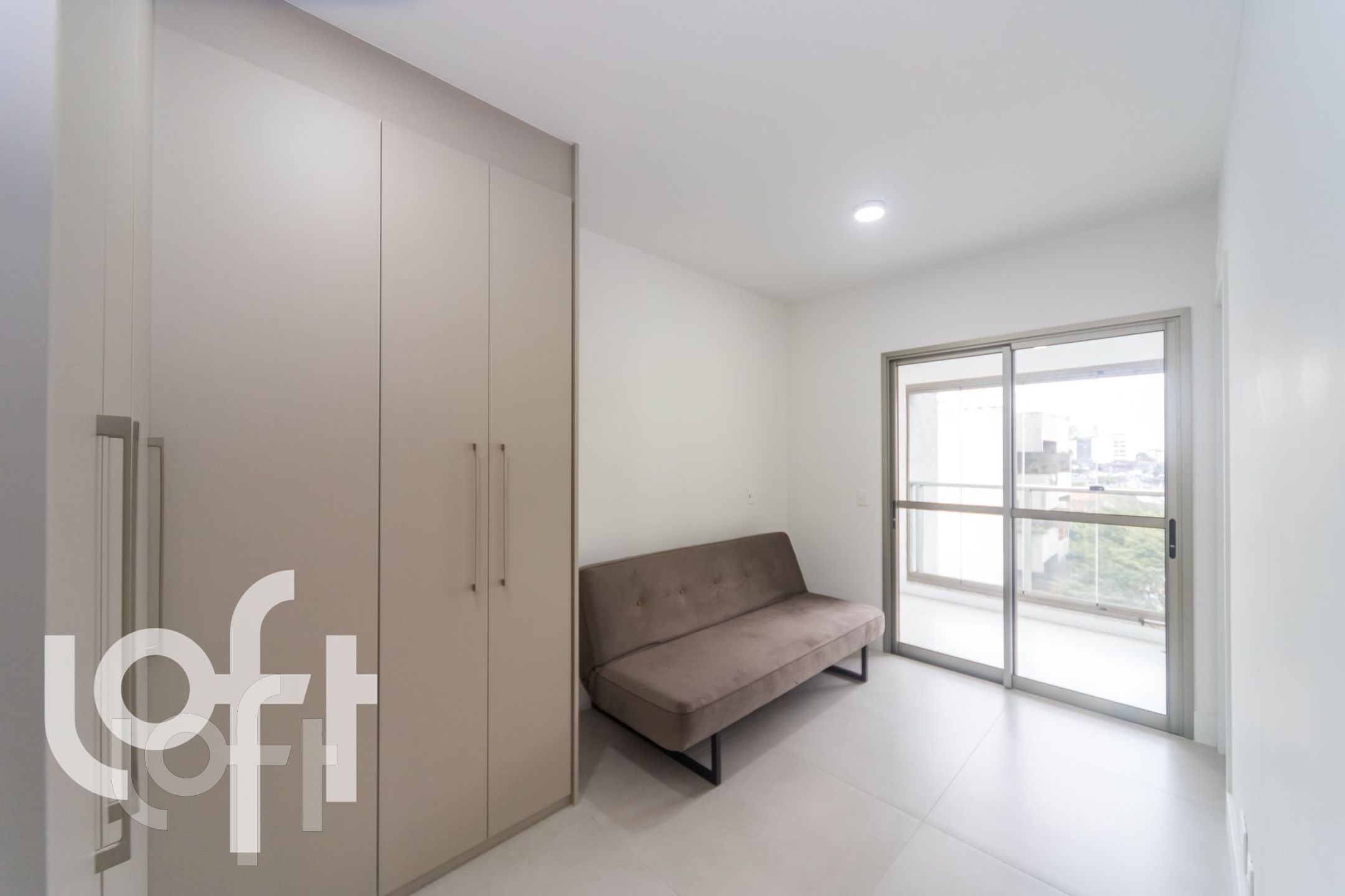 Apartamento à venda com 2 quartos, 68m² - Foto 9