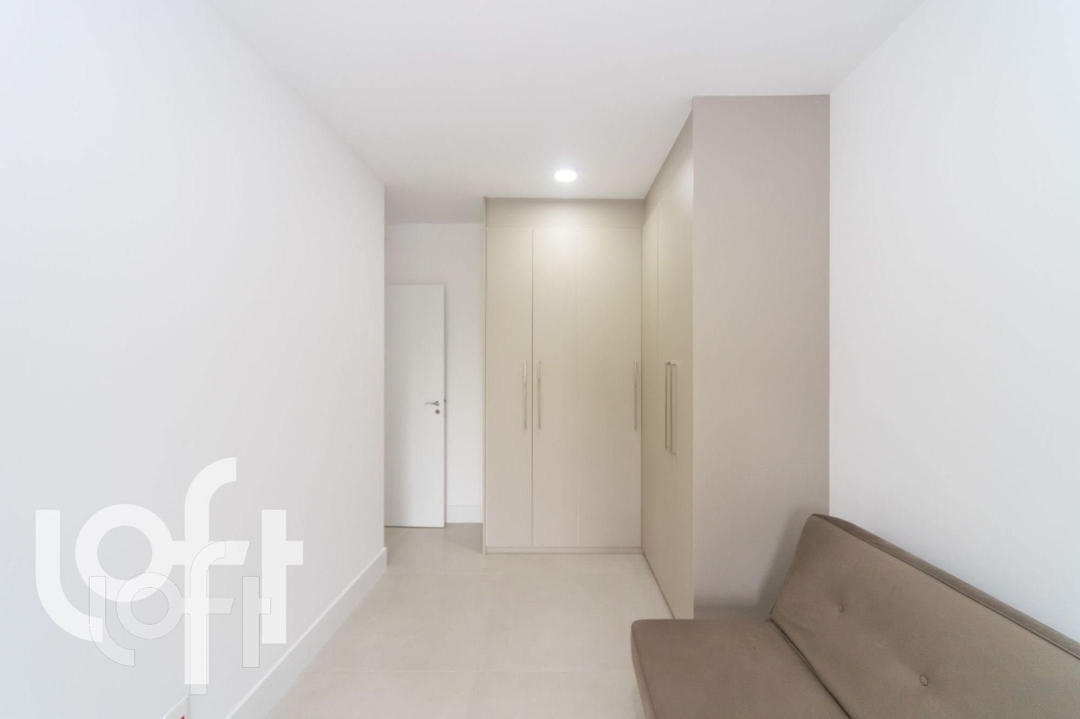 Apartamento à venda com 2 quartos, 68m² - Foto 7