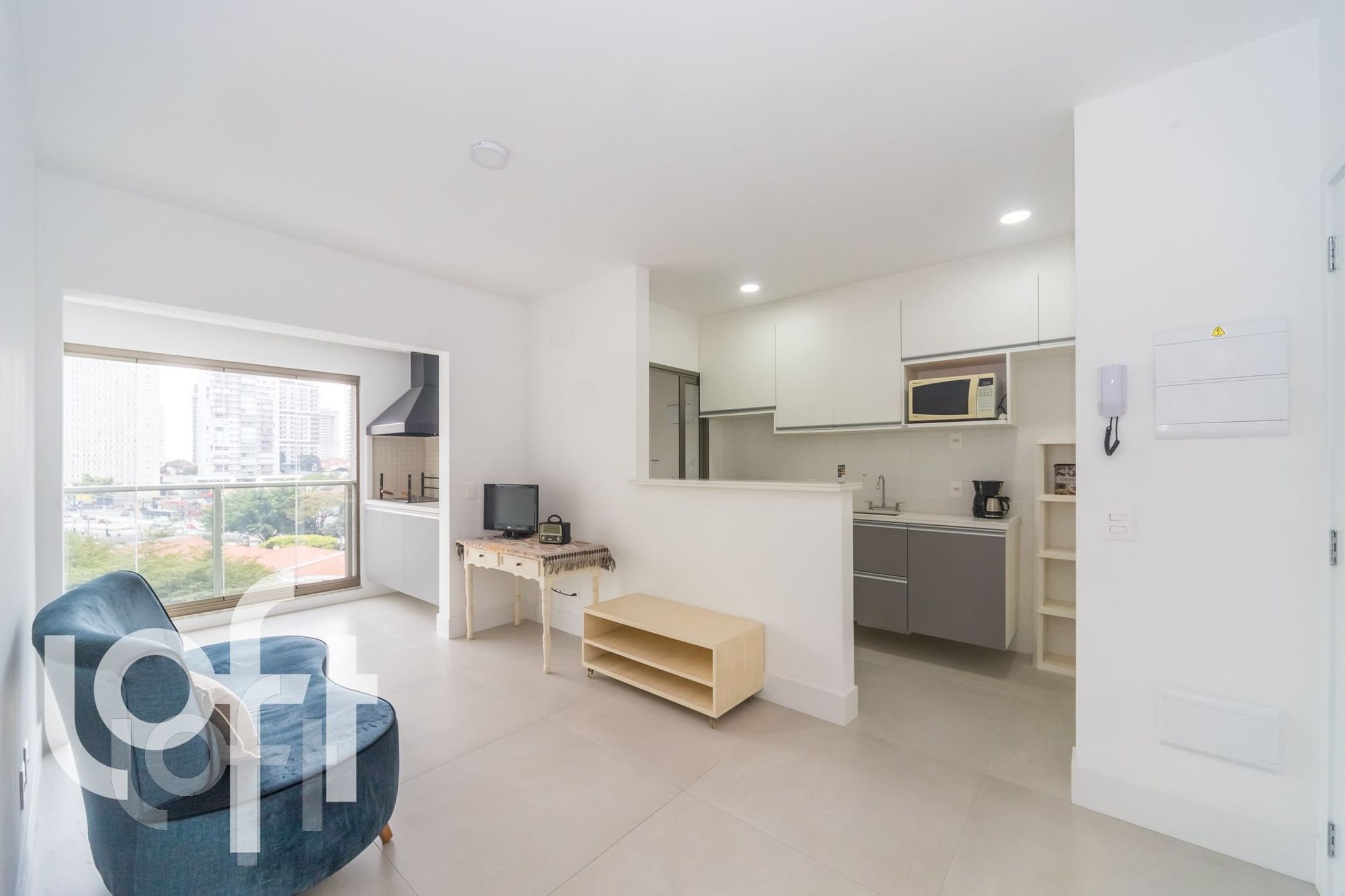 Apartamento à venda com 2 quartos, 68m² - Foto 1