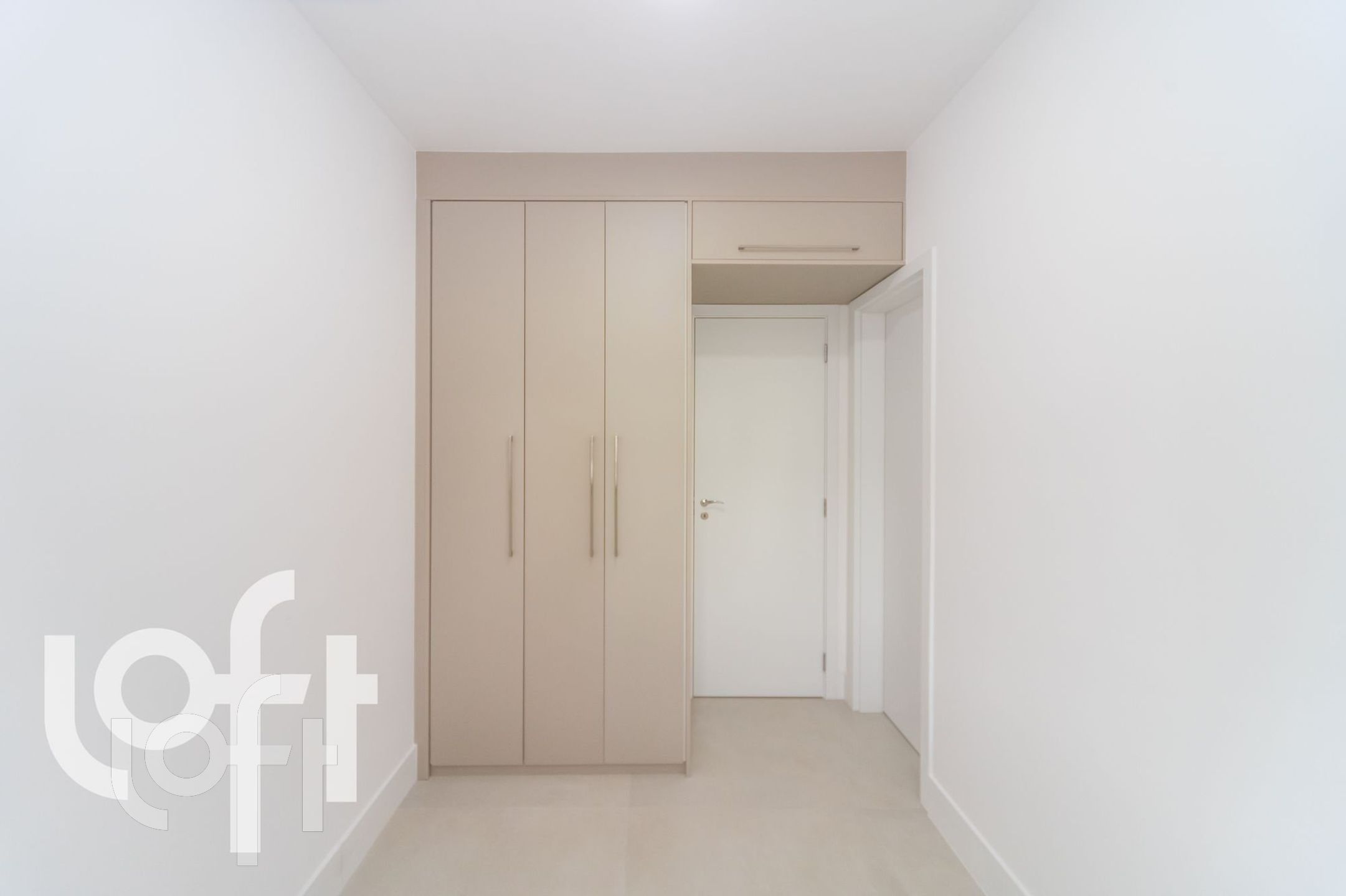 Apartamento à venda com 2 quartos, 68m² - Foto 11