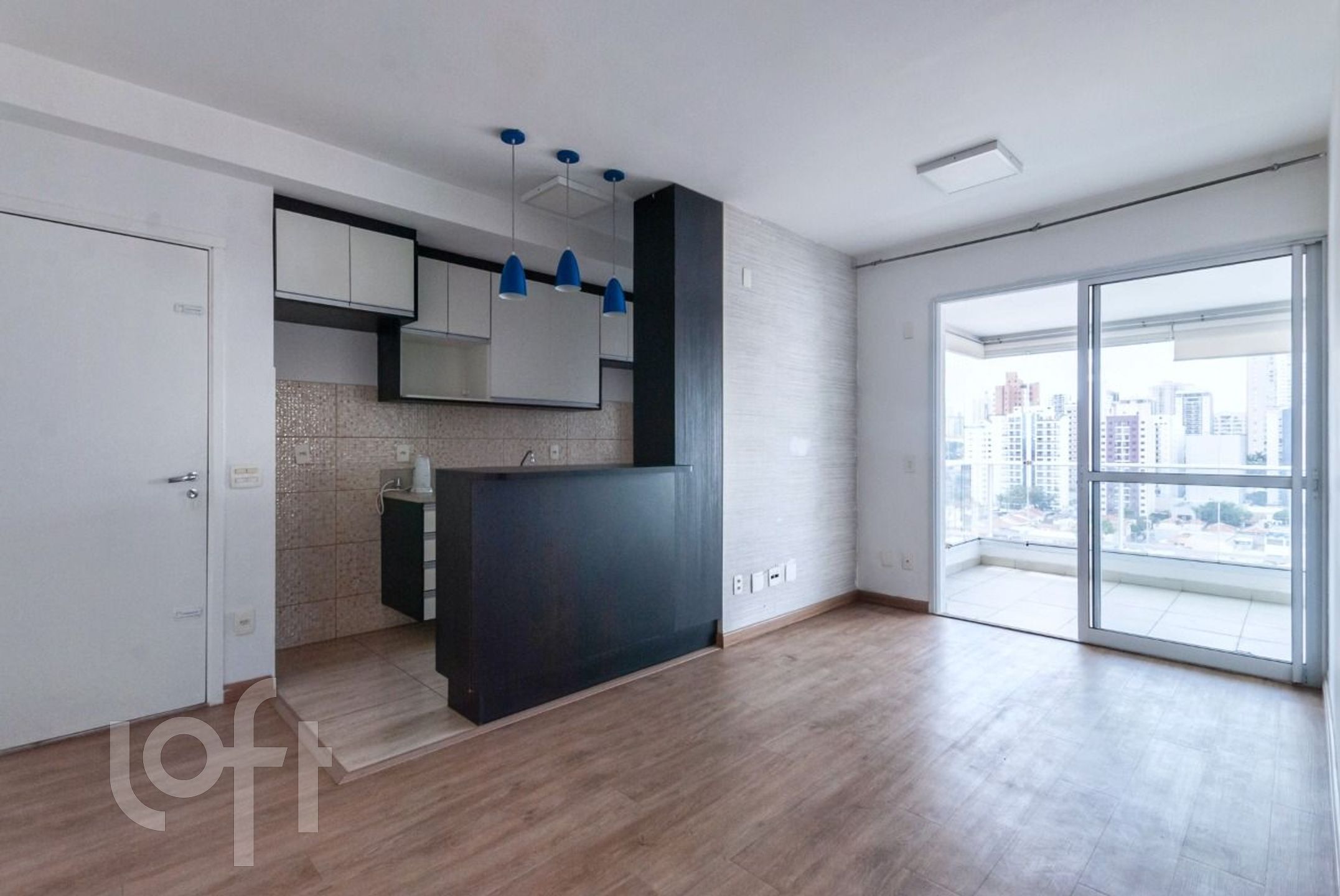 Apartamento à venda com 2 quartos, 71m² - Foto 2