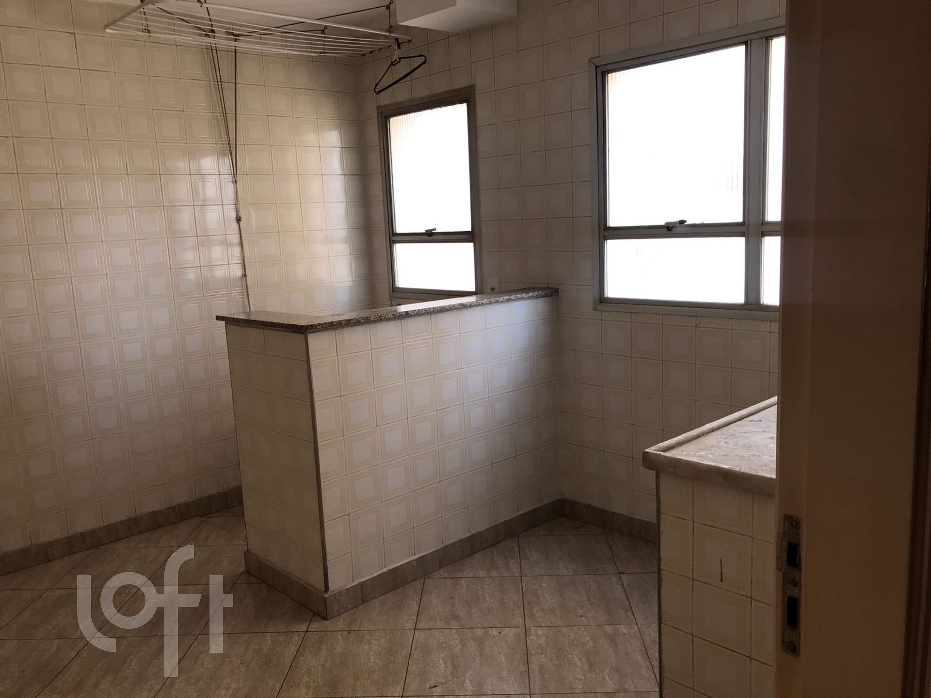 Apartamento à venda com 1 quarto, 55m² - Foto 3