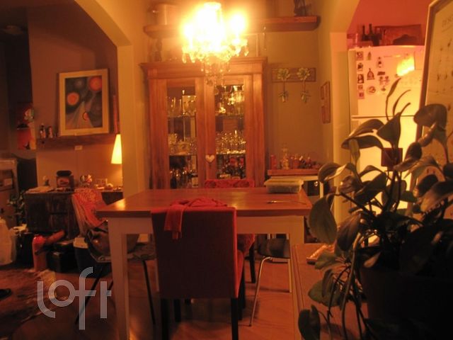 Apartamento com 77m², 2 dormitórios, Auxiliadora em Porto Alegre