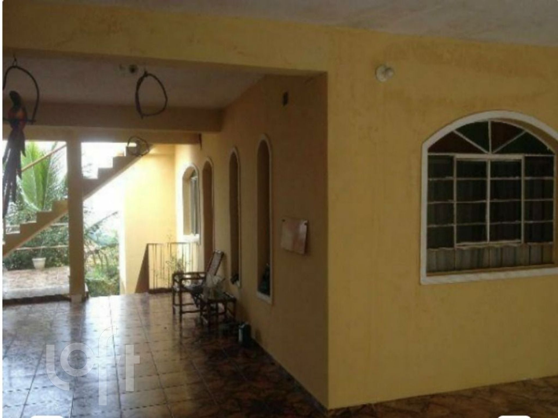 Casa à venda com 5 quartos, 350m² - Foto 1