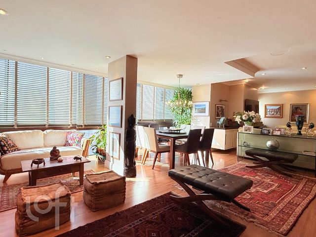 Apartamento com 174m², 3 dormitórios, 1 suíte, 2 vagas, Rio Branco em Porto Alegre